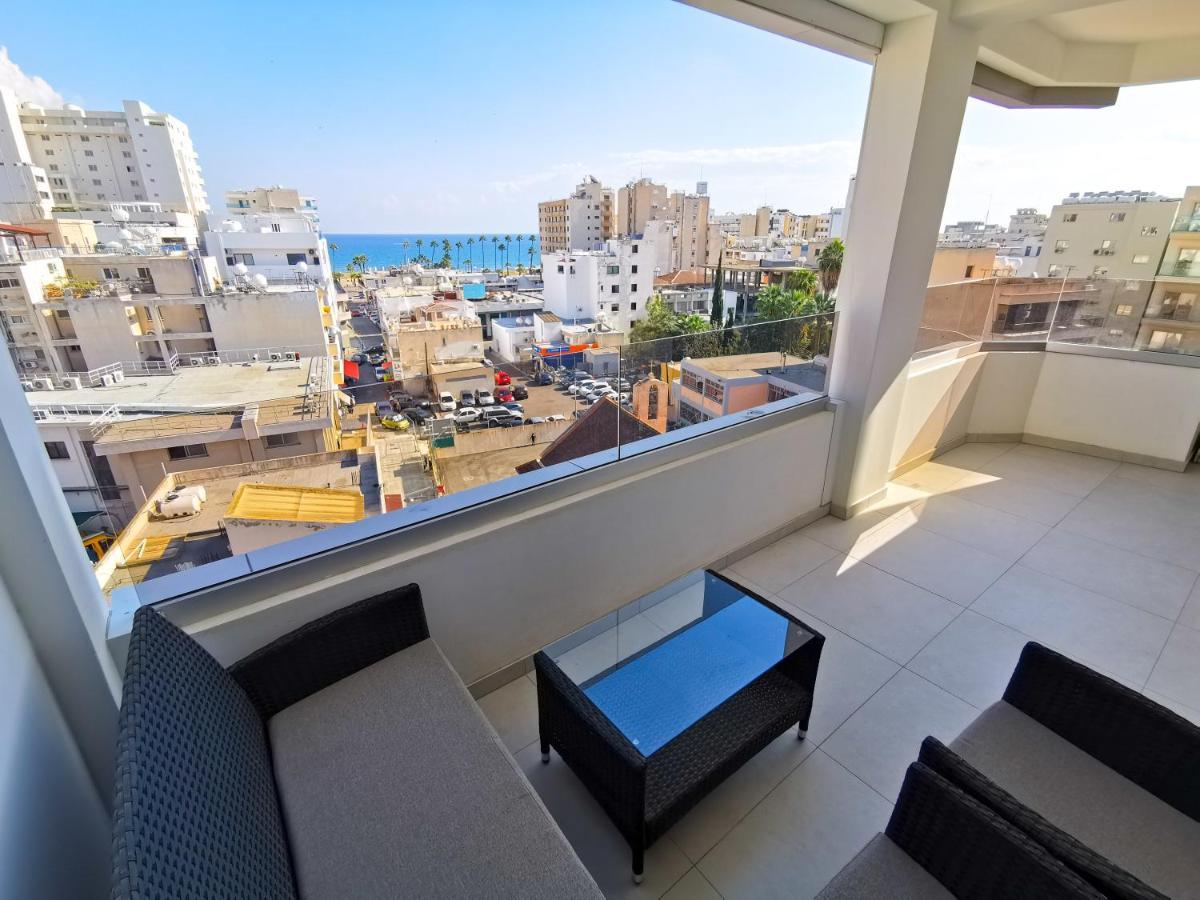 Sunny Daze Seaview Apartment Larnaca Eksteriør billede