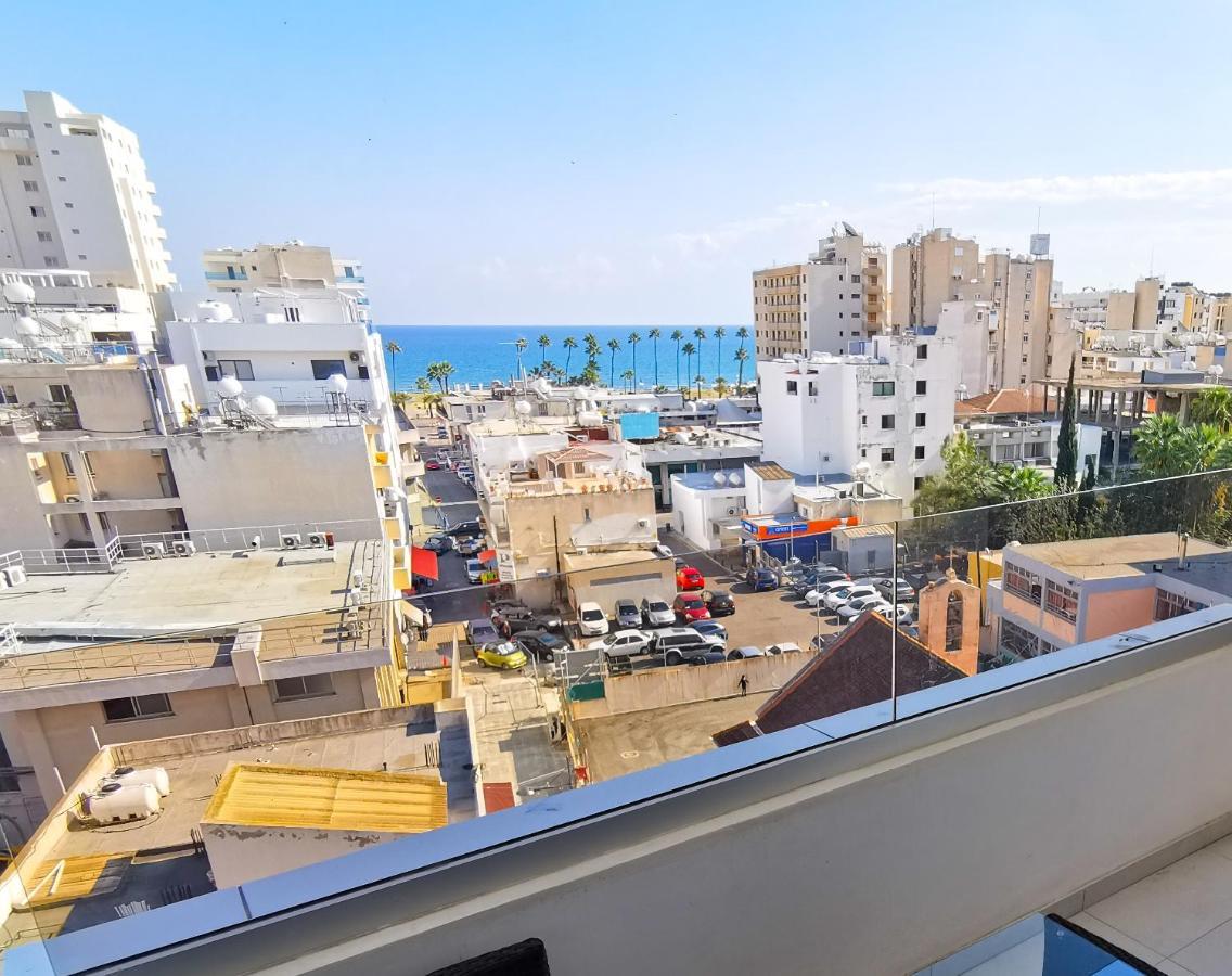 Sunny Daze Seaview Apartment Larnaca Eksteriør billede